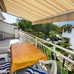 Mina Apartment *