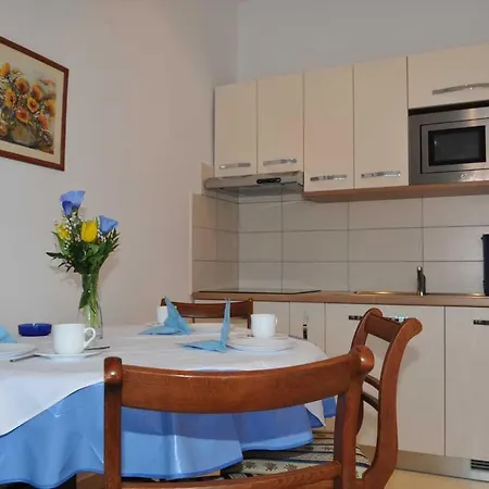 Mina Apartment Porec